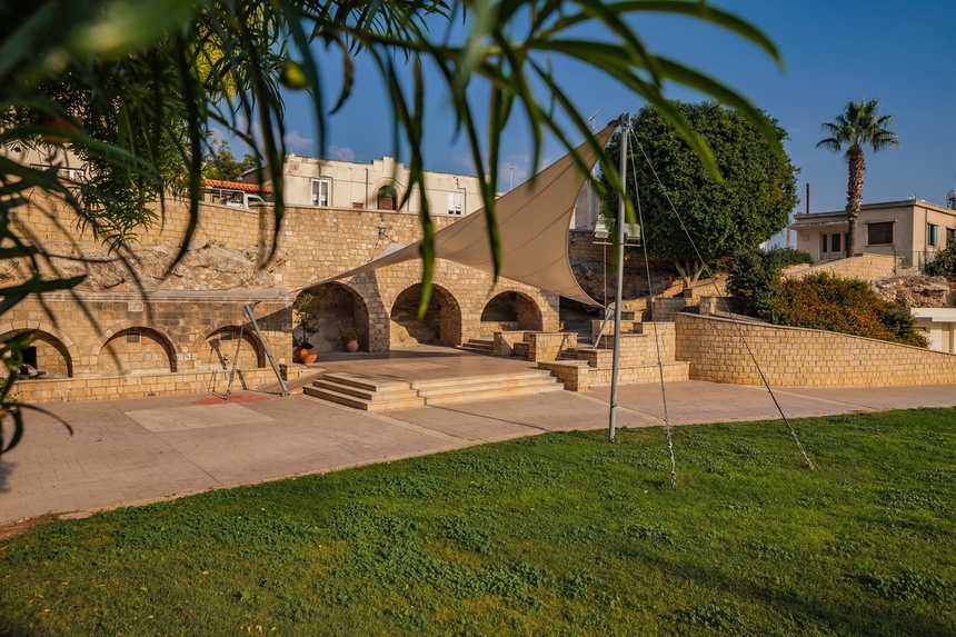 Като вриси - легендарное место на кипре, где располагались священные сады богини афродиты - блоги кипра
